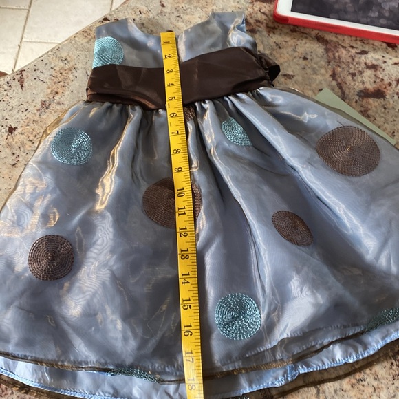 LITTLE GIRL DRESS BY SWEET KIDS . - Picture 7 of 8